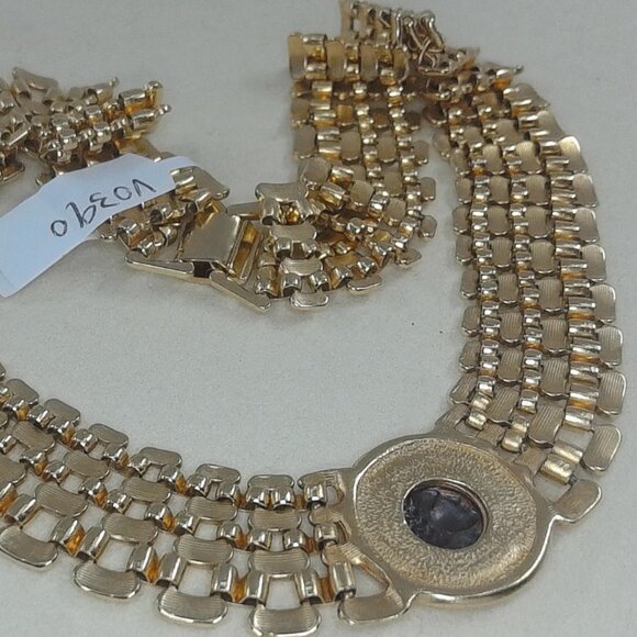 Vintage Gold Tone Roman Coin-Style Choker Necklace – 15 in - Picture 3 of 3